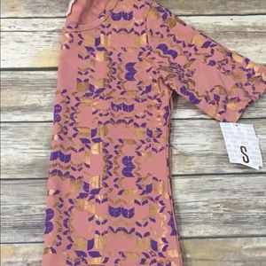 LuLaRoe Elegant GIGI 3 Quarter Length Shirt